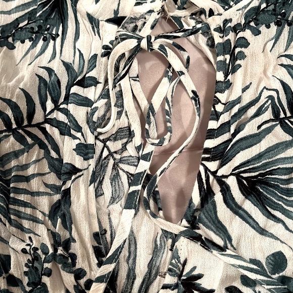 Francesca’s blue rain romper with clasp back, and tie front - Picture 2 of 4